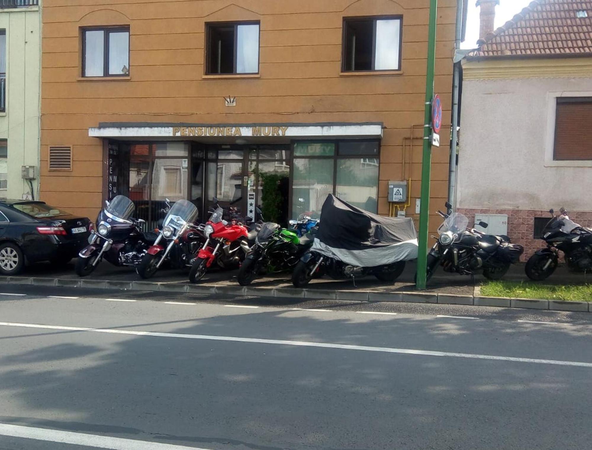 Pensiunea Mury Braşov Exteriör bild